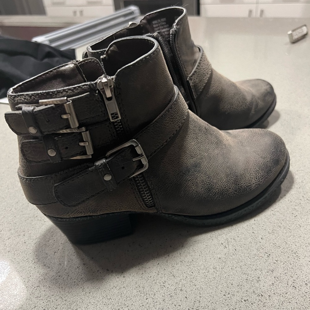 Women’s ankle boots - Sonoma brand size 7.5